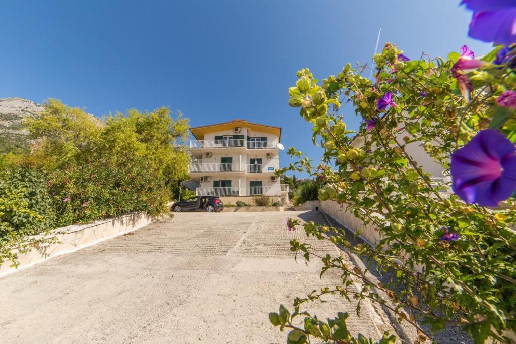 Apartments Slavena Gradac  Exterior photo