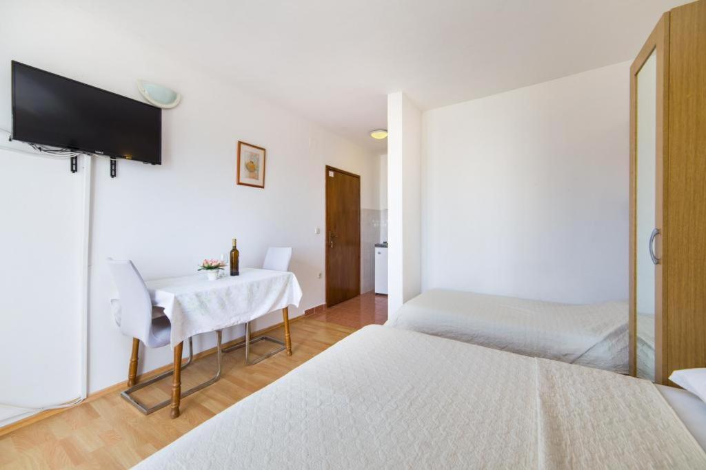 Apartments Slavena Gradac  Exterior photo