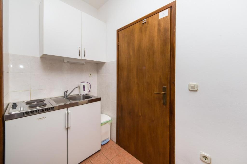 Apartments Slavena Gradac  Exterior photo