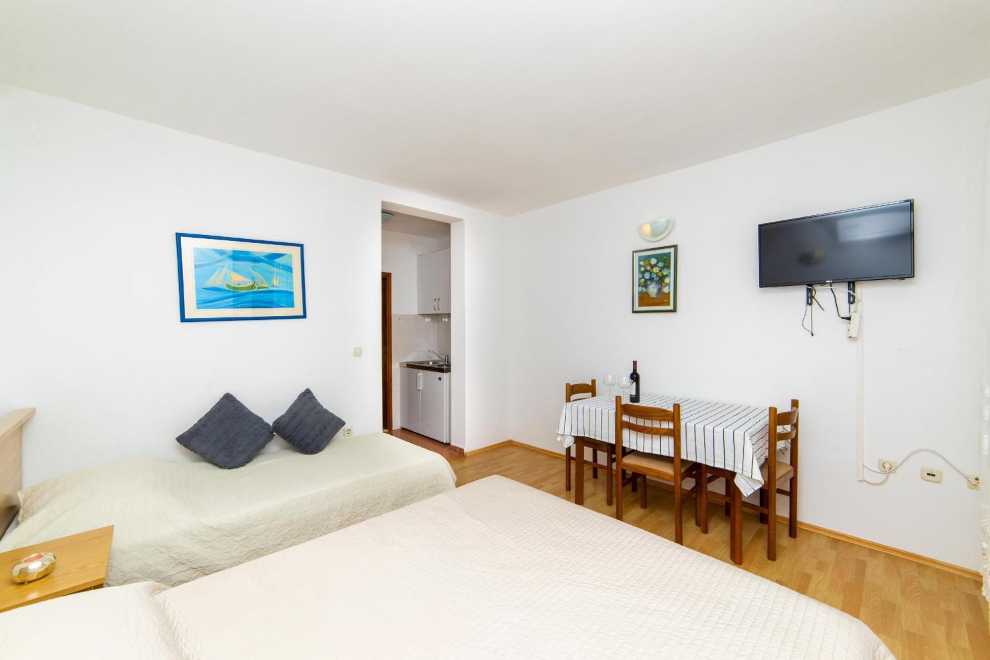 Apartments Slavena Gradac  Exterior photo